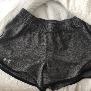 Under Armor shorts-grey